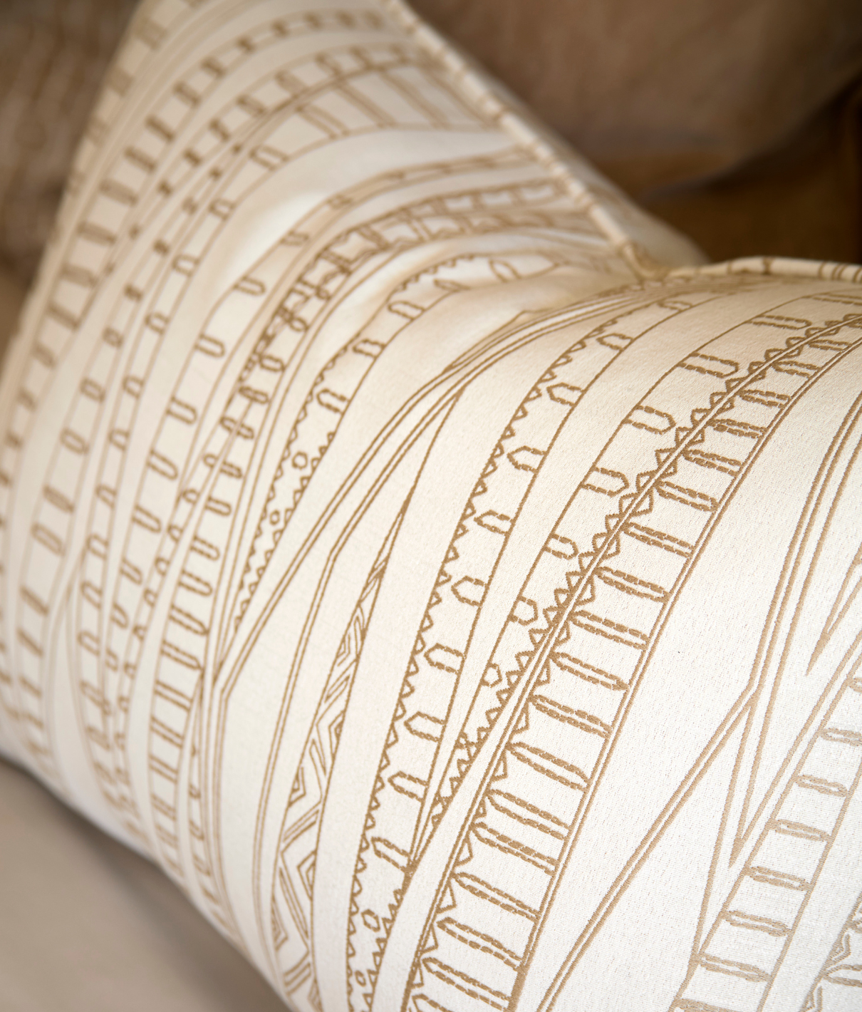 Routley Cushion