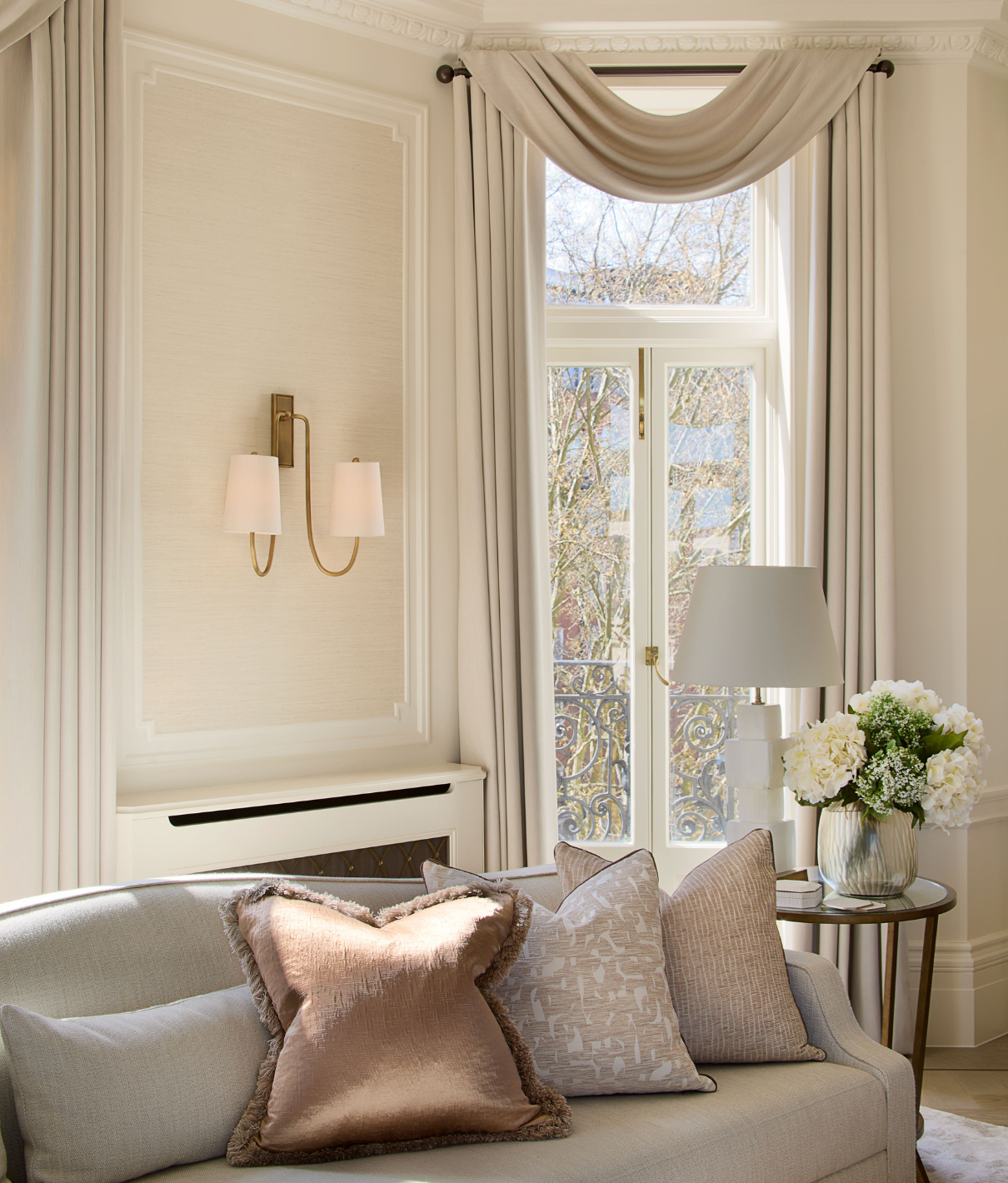 Athena Wall Light