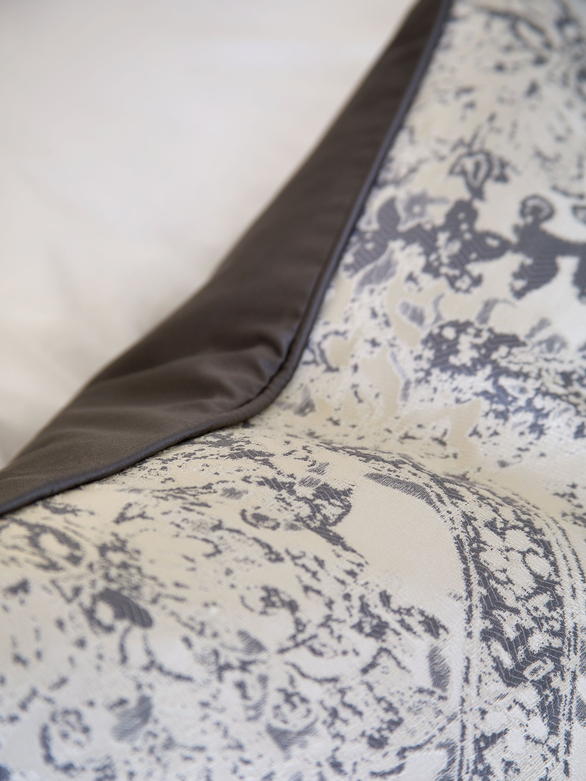Linbury Cushion