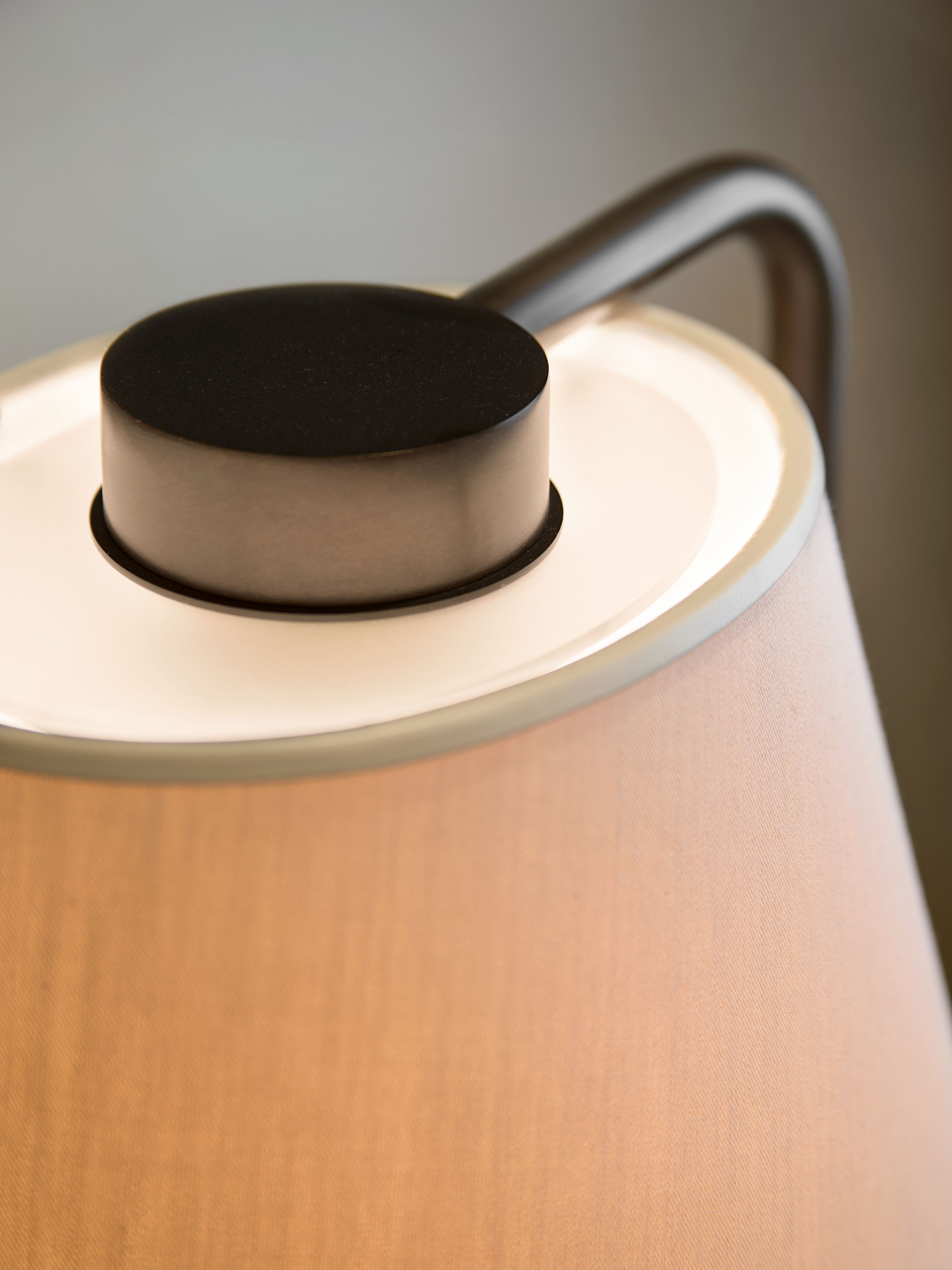 Leon Desk Lamp