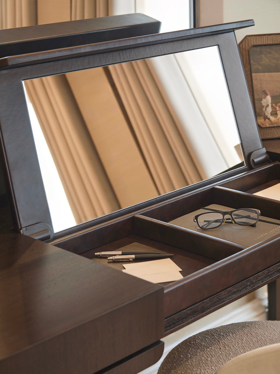 Bennet Desk/Dressing Table