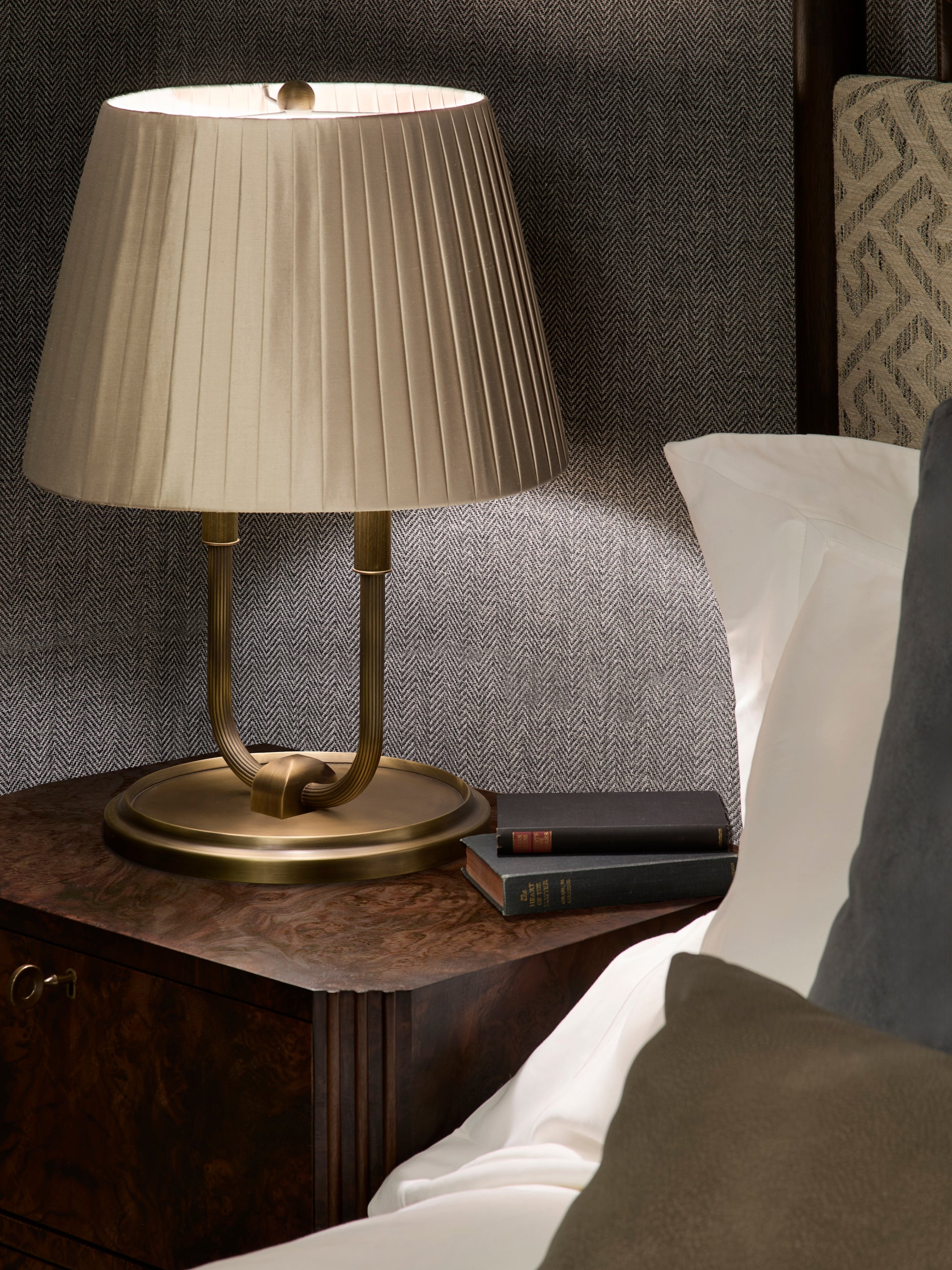 Elliot Table Lamp