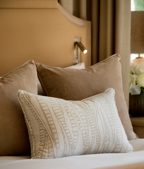 Routley Cushion