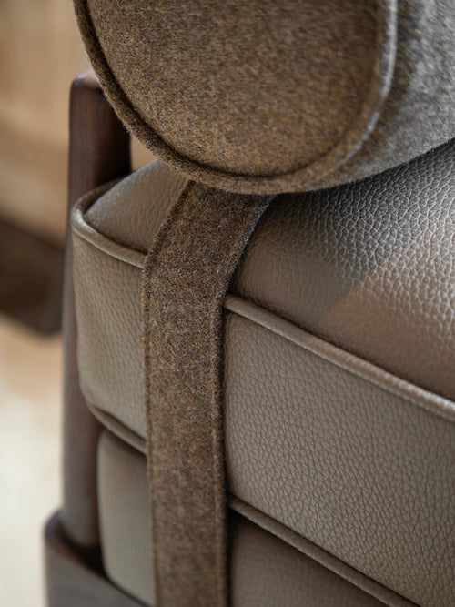 Gibson Bench - Saddle