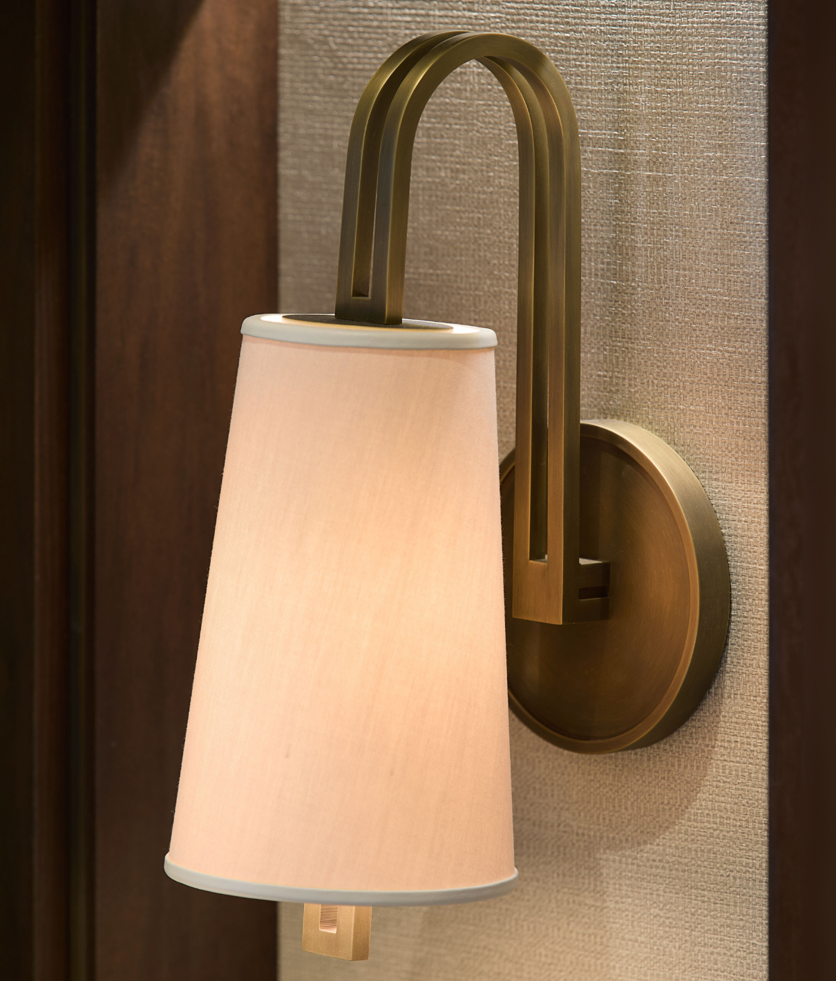 Larkin Wall Light